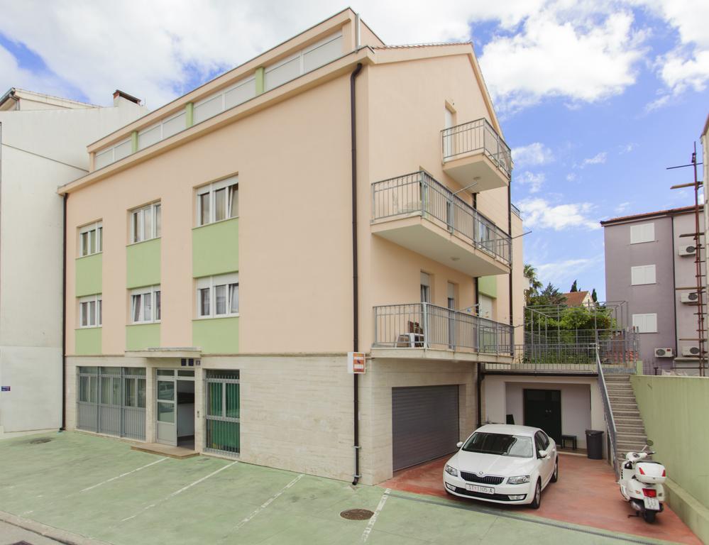 ספליט Amigo Comfort Apartments מראה חיצוני תמונה